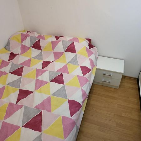 Apartament Stan Na Dan Prnjavor, Gajba U Centru Zewnętrze zdjęcie