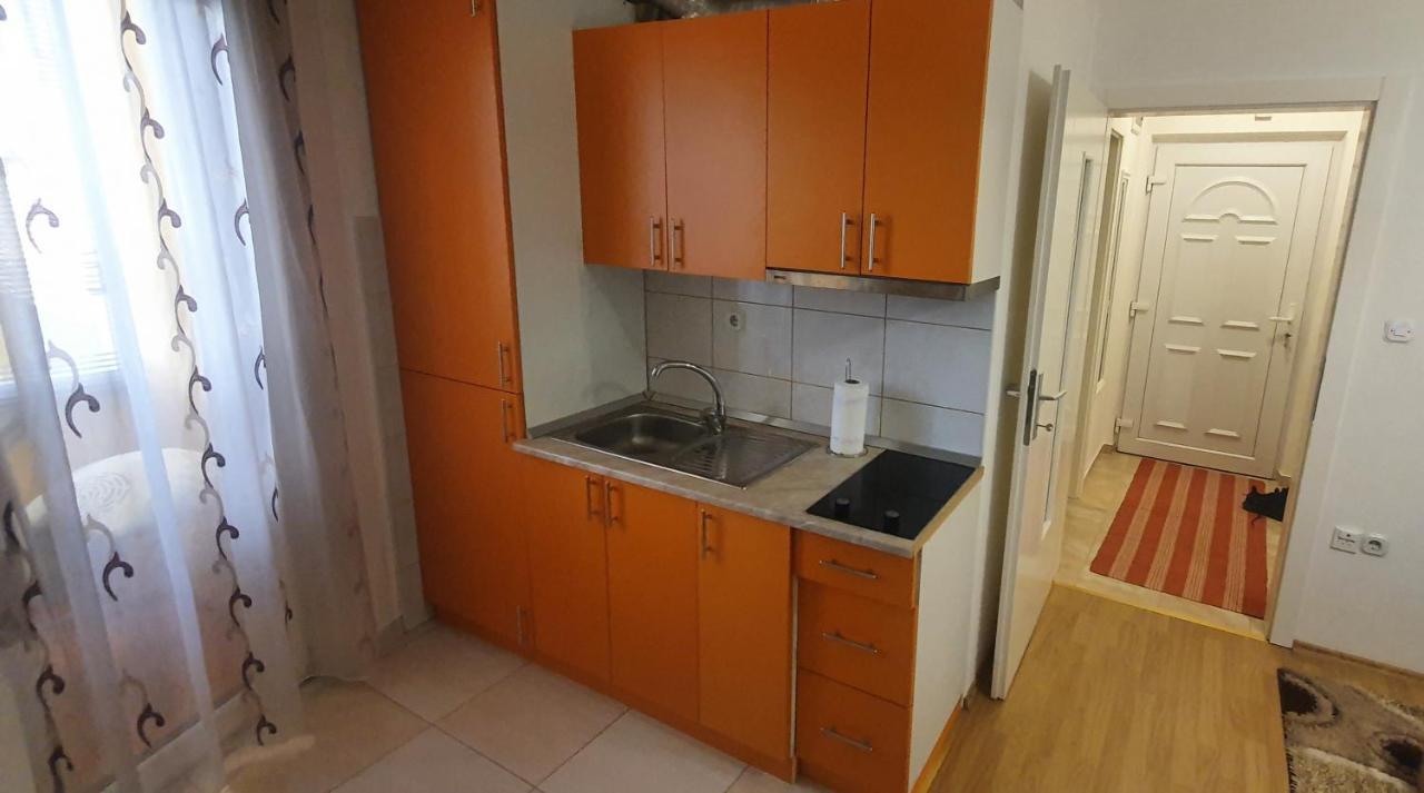 Apartament Stan Na Dan Prnjavor, Gajba U Centru Zewnętrze zdjęcie